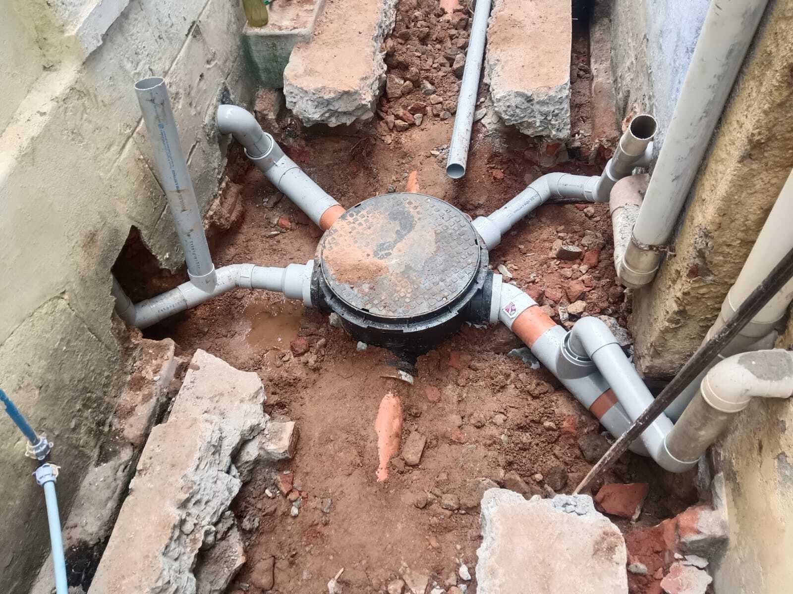 A Pilot Project to Implement the Last Mile Sewage Connection using Pre-fabricated Chambers